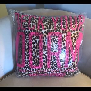 NWT Victoria’s Secret Pink Deck Your Dorm Pillow